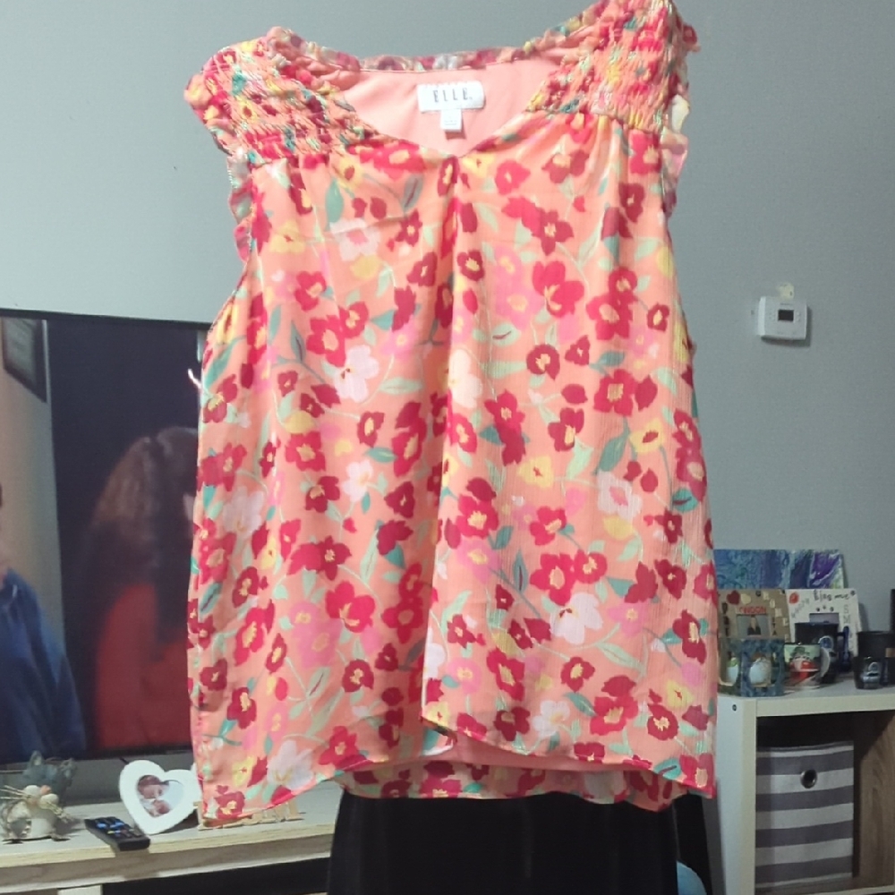 Elle Women's Vibrant Floral Blouse